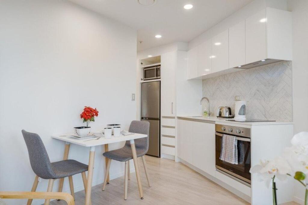 Free Wifi!! Spacious 1-Bedroom Apt, Auckland Cbd Εξωτερικό φωτογραφία
